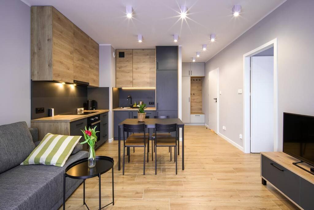 Comfortable And Spacious Oasis Apartment *
