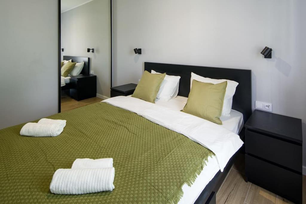 Comfortable And Spacious Oasis Apartment *
